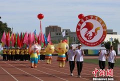 五千余师生竞技甘肃河西走廊：享绿洲色彩元素 锤炼意志